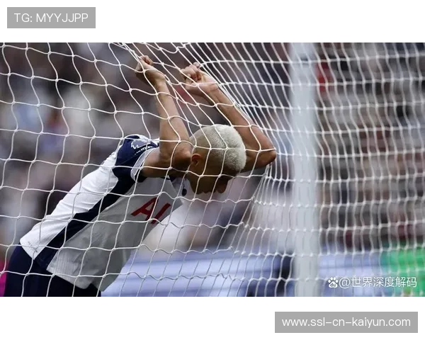 西汉姆依靠左路叠加不断获得机会，展现不容忽视的战术魅力